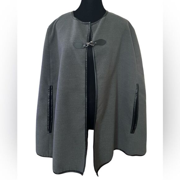 Torrid Gray Marled Knit Cape Poncho with Faux Leather Trim One Size - Picture 2 of 7